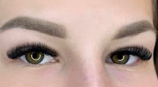 Eyelash extensions Beauté Cils Saint-Lin 14 - Russian volume, classic and hybrid